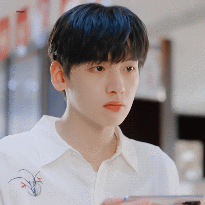 世界微尘里，翟潇闻