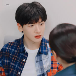 世界微尘里，翟潇闻