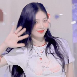 
   “偶尔做个小甜甜.”








joy/宋潇筱  原截程优