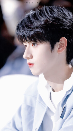 朱志鑫 导演请指教



cr.虞之呀呀