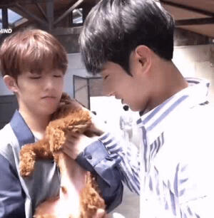 〖崔胜澈♡李硕珉〗
❤︎澈硕❤︎
崔胜澈（S.COUPS）
李硕珉（DK）                                   
                             ❣️ⓈⒺⓋⒺⓃⓉⒺⒺⓃ❣️