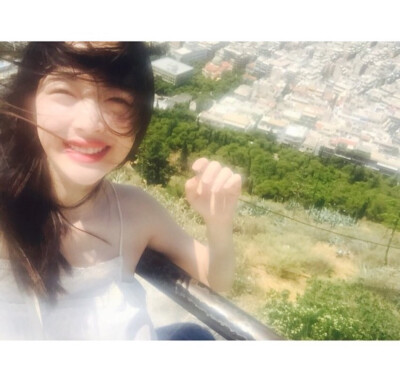 sulli
