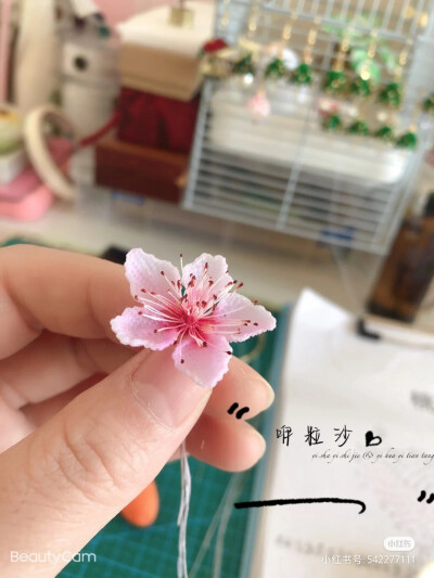 微钩