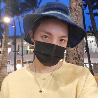 郑号锡
211217 weverse