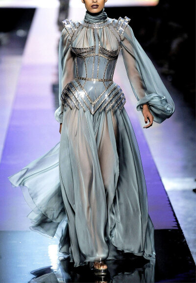 Jean Paul Gaultier Fall 2009
[weibo@snapstyle]