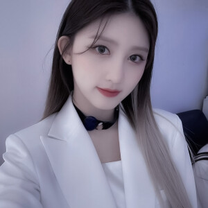 
   （Gaeul）*我们的十二月都要过的足够好
