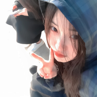 ·凌晨四点 我看见海棠花未眠·