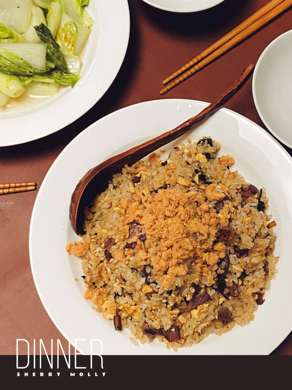 還是不能讓自己餓著～
肉肉 蔬菜 和雞湯 都吃了
超級珍惜吃飯那一個鐘
因為終於可以坐一會兒了