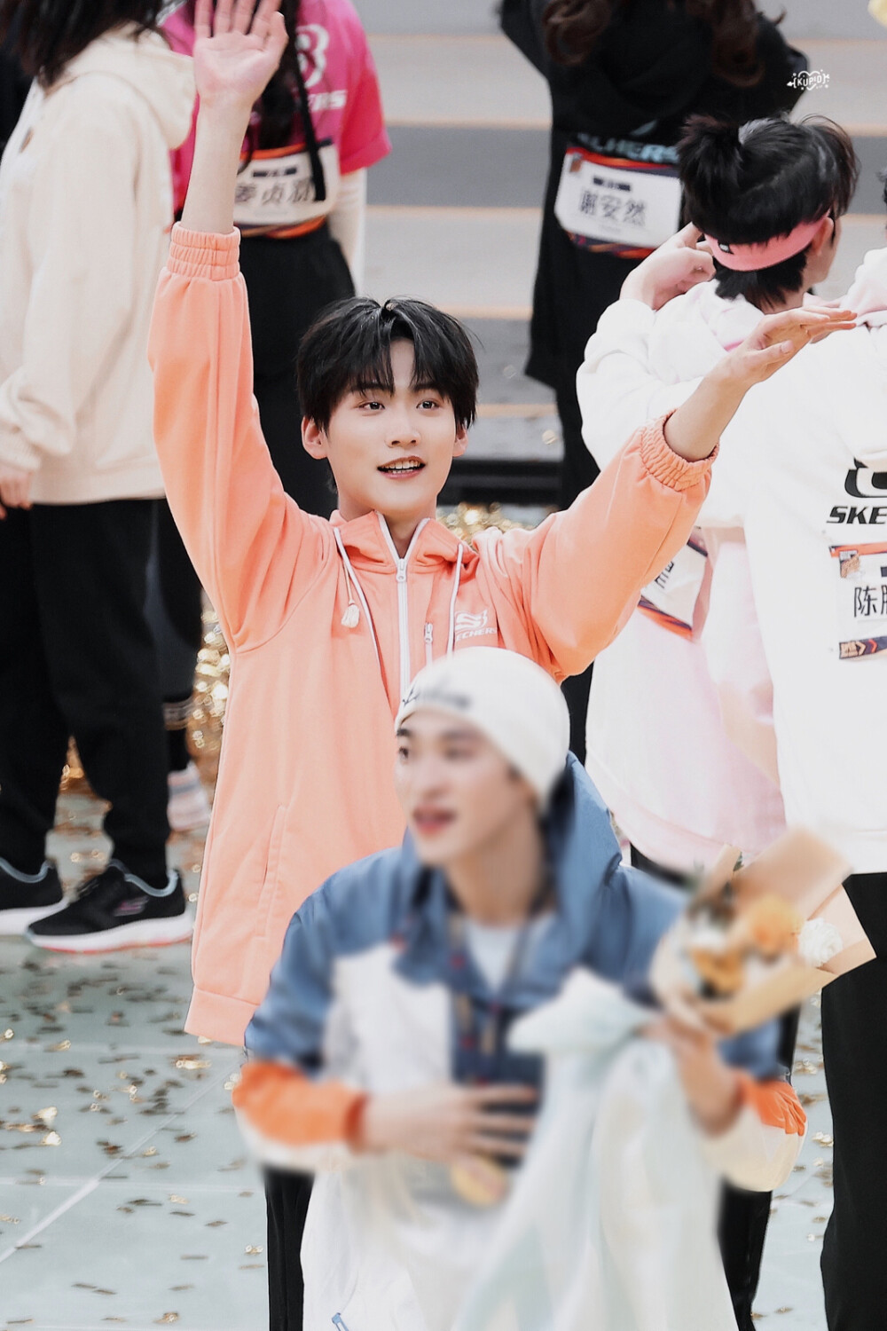 INTO1 周柯宇 21.12.18 超新星运动会
cr.LookingAtYou·周柯宇/小岛西岸来信·周柯宇/Kupid·周柯宇