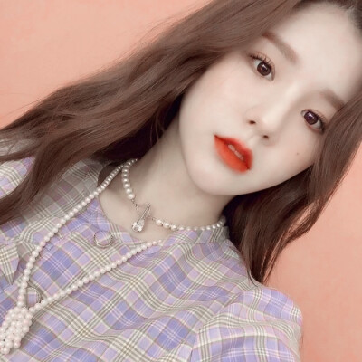 虞书欣 田姬振 头像。原不注。抱图简介。