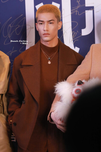 INTO1 米卡 21.12.19 新浪时尚风格大赏
cr.DonutsFactory-Mika/·REM·MIKA