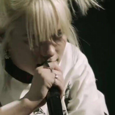 Billie Eilish
碧梨