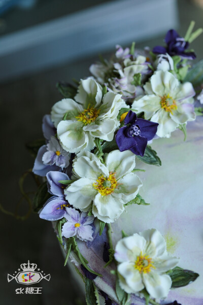 韩式豆沙裱花什么样的配色才能显示出高端大气的感觉呐