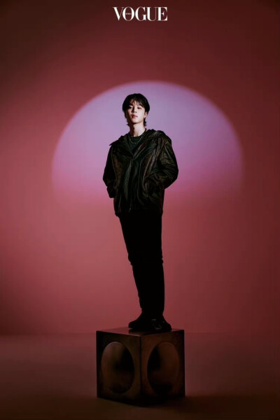 朴智旻
211221 Vogue Korea