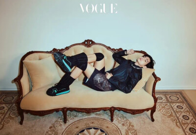 金泰亨
211221 Vogue Korea