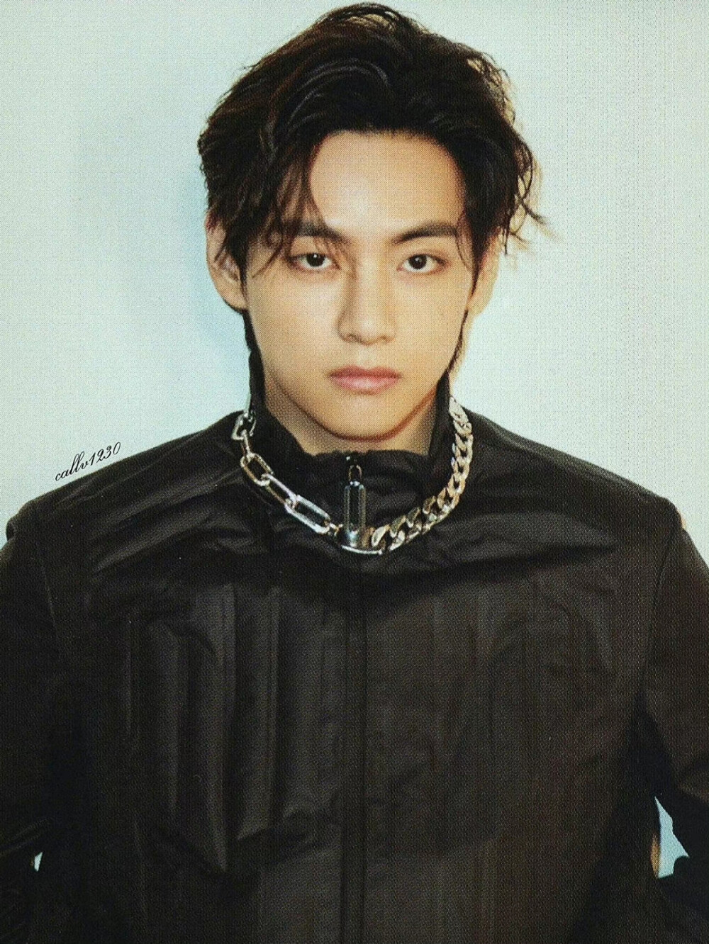 金泰亨
VOGUE SPECIAL PAGE
cr:logo