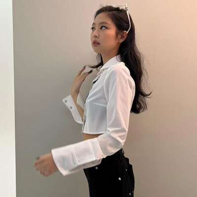 金智妮 JENNIE