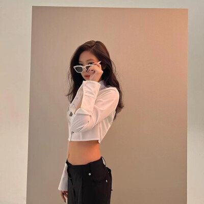 金智妮 JENNIE