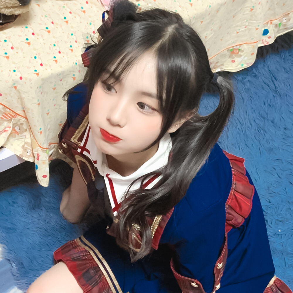 单/.
“你写给我 我的第一首歌”
☃️生姜坊头牌｜冬柚｜Jennie·Jisoo｜NaYeon·momo｜金智雨 林娜琏 seeun 梁娇