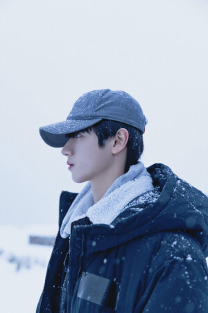 朱志鑫 导演请指教

勇于接受挑战并很好地完成真的很棒！很开心看到你一步步成长，期待未来的演员朱志鑫。