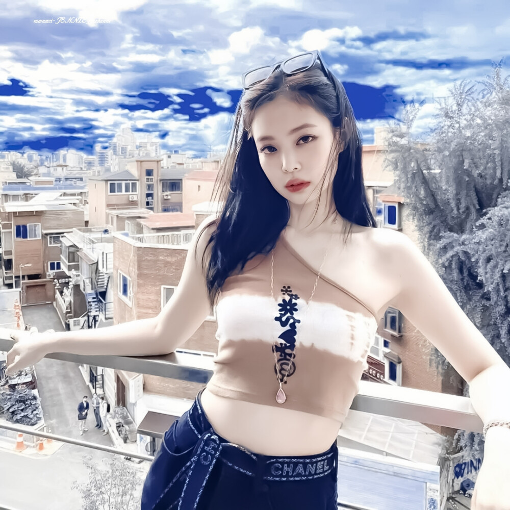 JENNIE
拿图dd||用图标明苏挽兮