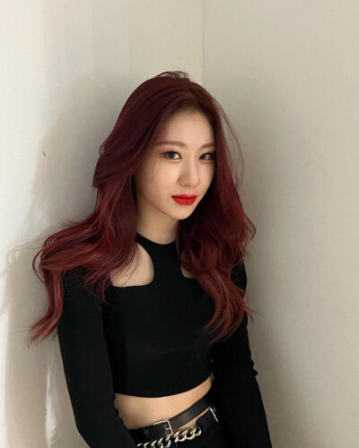 CHAERYEONG 李彩领