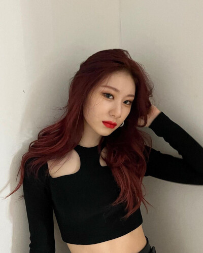 CHAERYEONG 李彩领
