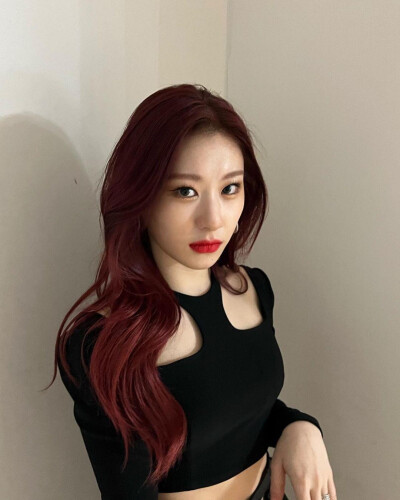 CHAERYEONG 李彩领