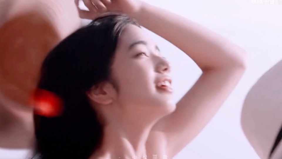 小松菜奈//她不会为我停留，因为她是神明少女.