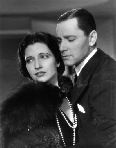 Kay Francis
1932年《天堂里的烦恼》
