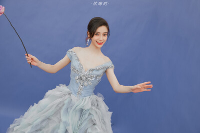 #angelababy#｜温柔又甜美
cr@伏啄时