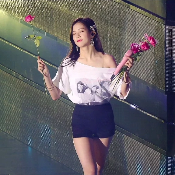 jisoo生日快乐哦！爱你！jisoo
