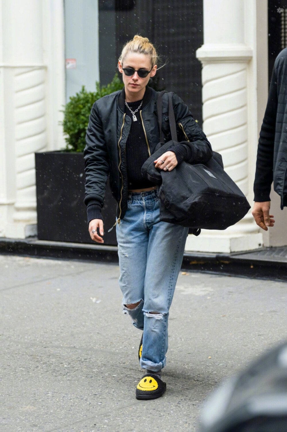 Kristen Stewart
2021.11.30/NYC