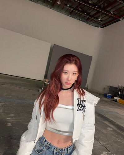 CHAERYEONG 李彩领