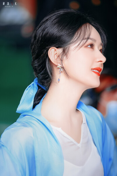 眼如星辰 灿若繁星✨｜#赵丽颖# ​​​
cr@解剖SK