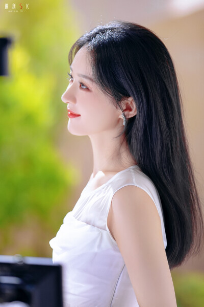 眼如星辰 灿若繁星✨｜#赵丽颖# ​​​
cr@解剖SK