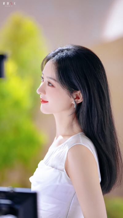 眼如星辰 灿若繁星✨｜#赵丽颖# ​​​
cr@解剖SK