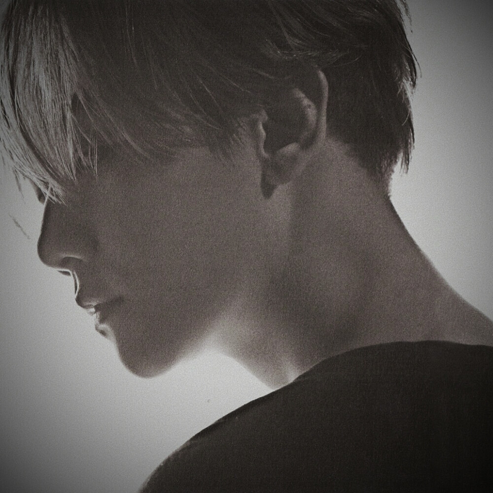 “他原本就是匹欲望深沉的饿狼。”