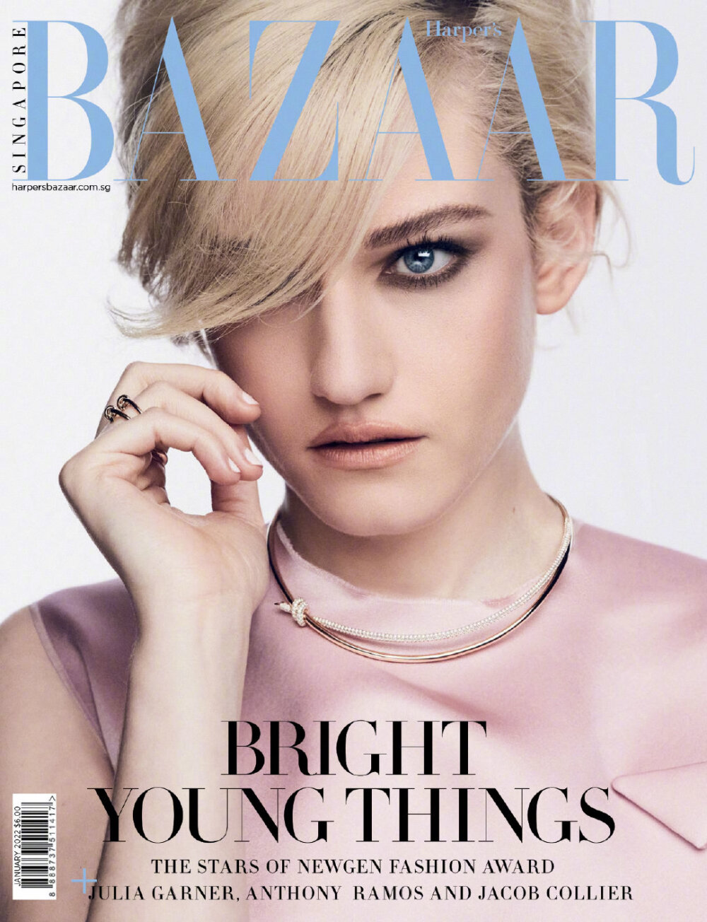 Harper's Bazaar Singapore January 2022 新加坡版时尚芭莎一月刊
演员: Julia Garner
摄影: Andrew Arthur
[weibo@小象王国]