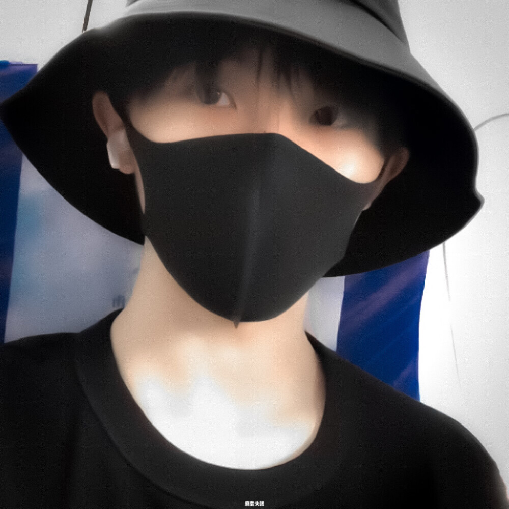 马嘉祺
cr.扯扯裙边