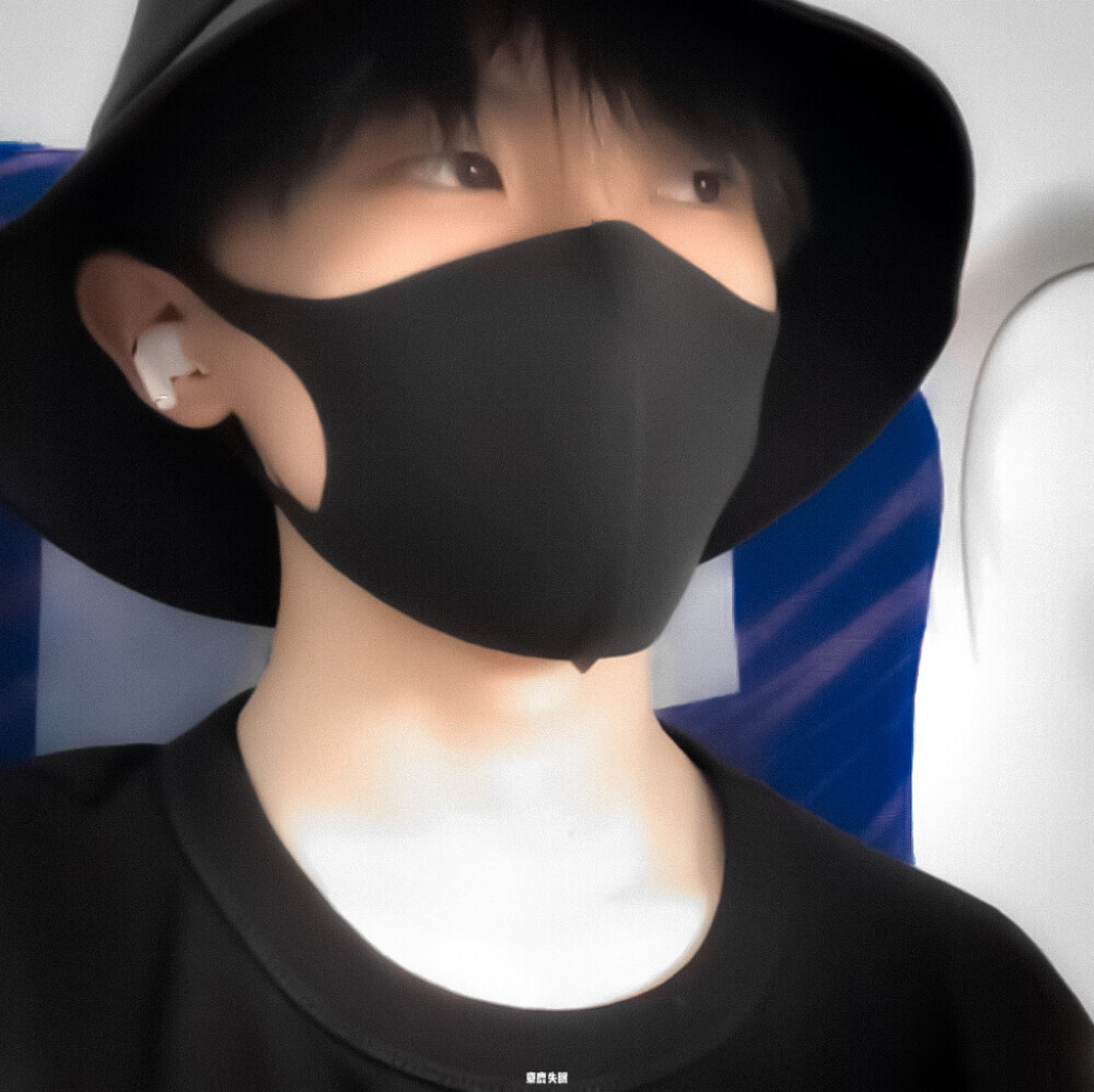 马嘉祺
cr.扯扯裙边