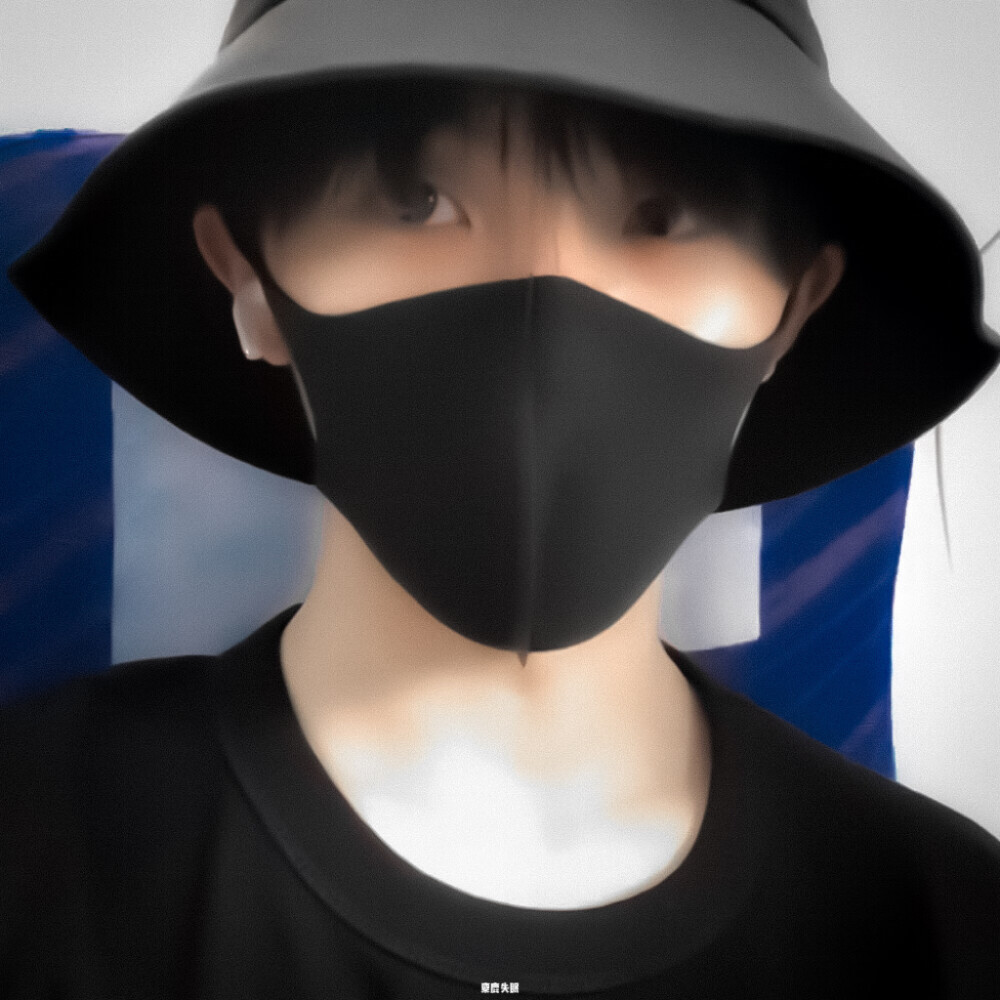 马嘉祺
cr.扯扯裙边