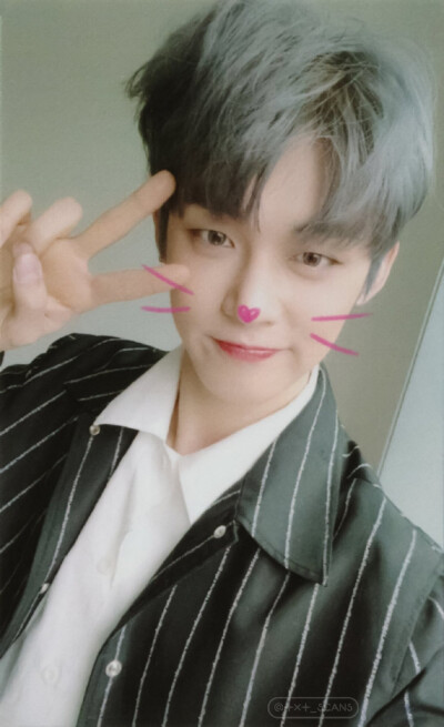 崔然竣小卡扫图