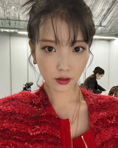 IU 金唱片大赏 李知恩 IG Instagram