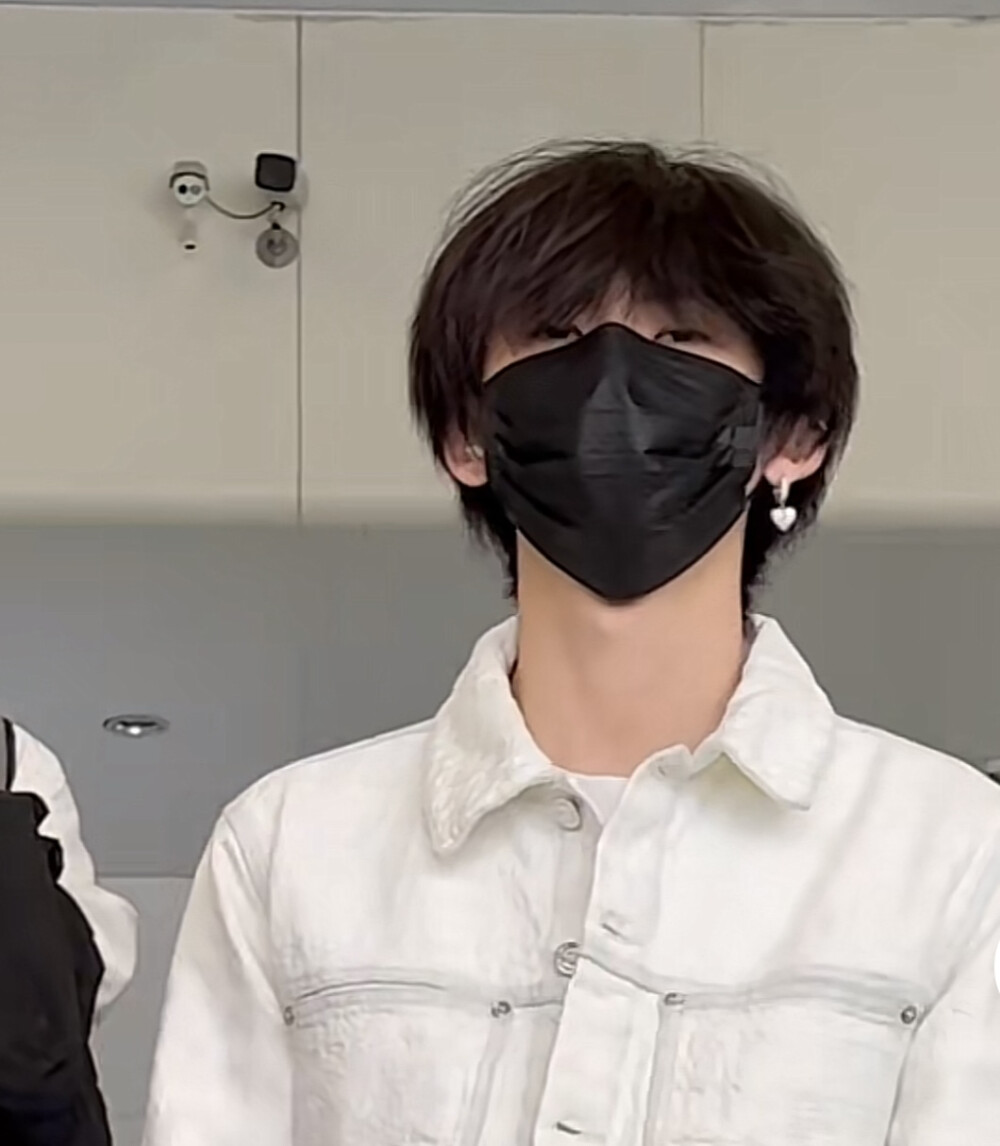 小鬼头像和壁纸