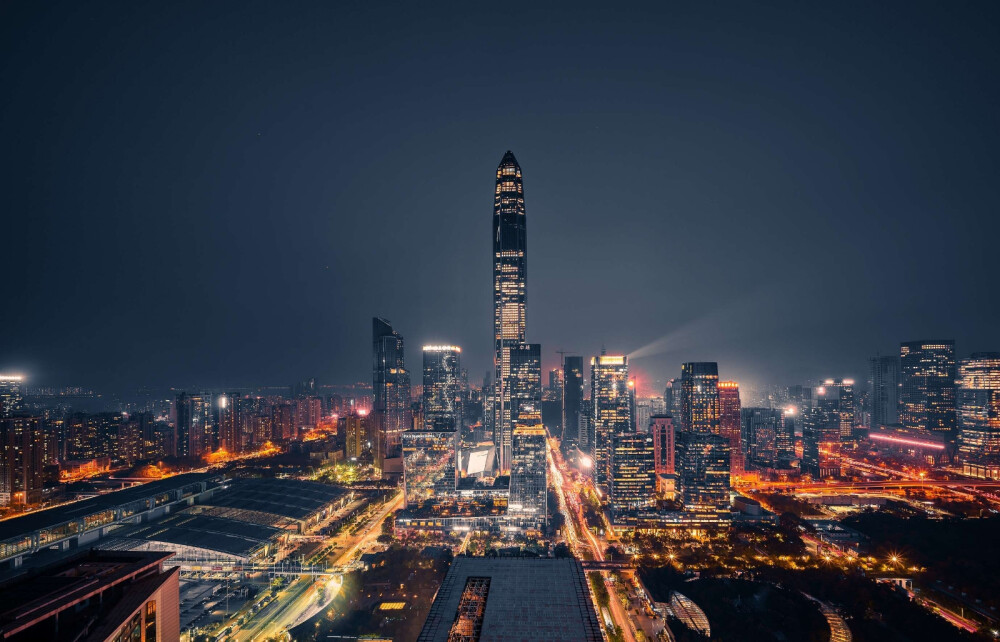 鹏城之夜
深圳福田中心区夜色。/南郭先生