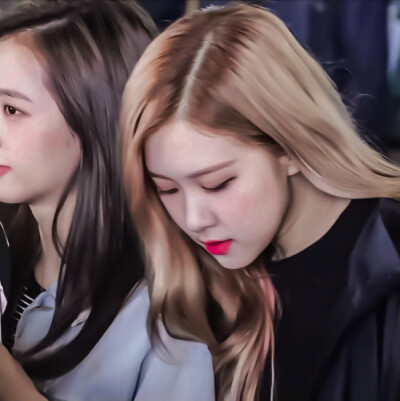 “玫瑰的刺是用来保护小兔子的”cr郁微