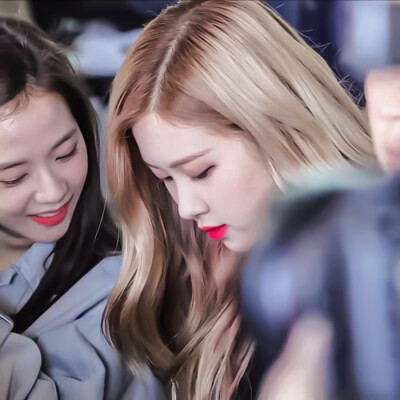 “玫瑰的刺是用来保护小兔子的”cr郁微