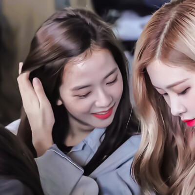 “玫瑰的刺是用来保护小兔子的”cr郁微