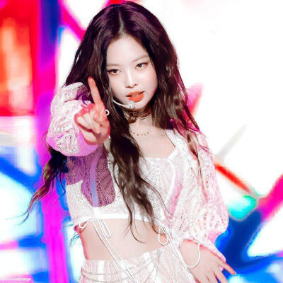 JENNIE